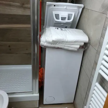 아파트 Monolocale Cielo Alto 브루일서비니아